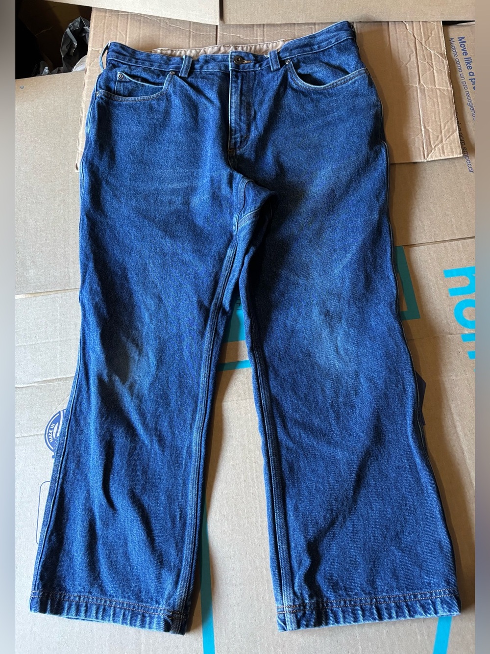 Duluth Trading Men's Blue Jeans Size 37x28 inseam 27.5”